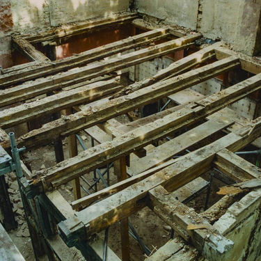 Abriss des Kutschen- und Pferdestalls